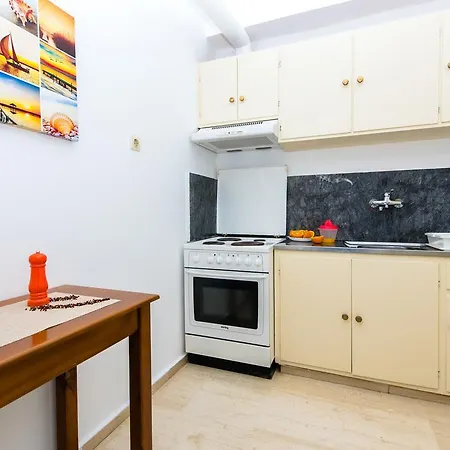Neda Apartamento